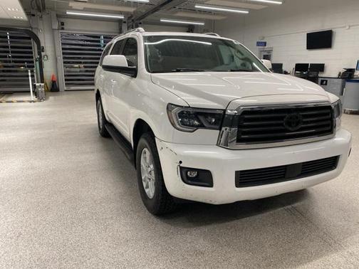 2020 Toyota Sequoia SR5