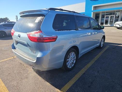2017 Toyota Sienna Limited Premium