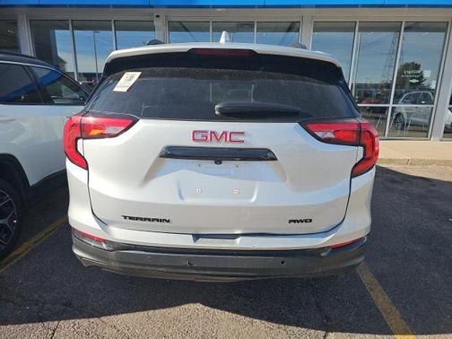 2021 GMC Terrain SLT