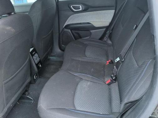 2023 Jeep Compass Sport