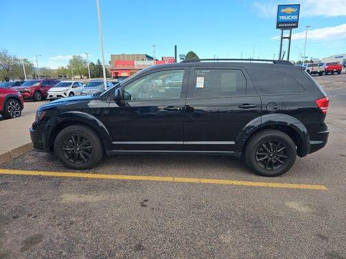 Pitch Black Clearcoat 2020 Dodge Journey SE Value