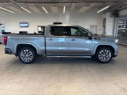 Sterling Metallic 2023 GMC Sierra 1500 Denali