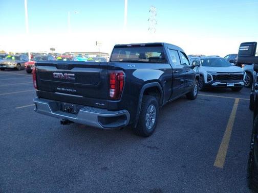 2022 GMC Sierra 1500 SLE