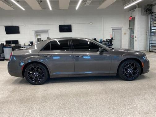 2020 Chrysler 300 S