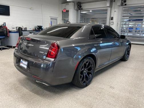2020 Chrysler 300 S