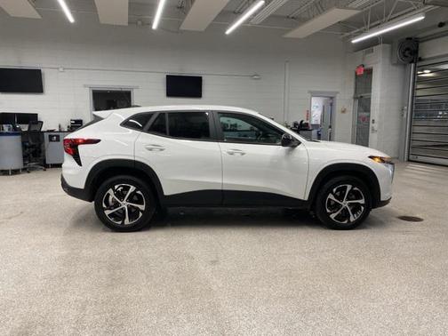 2024 Chevrolet Trax FWD 1RS