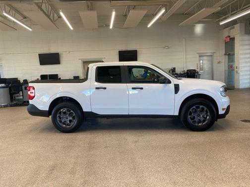 2022 Ford Maverick XL