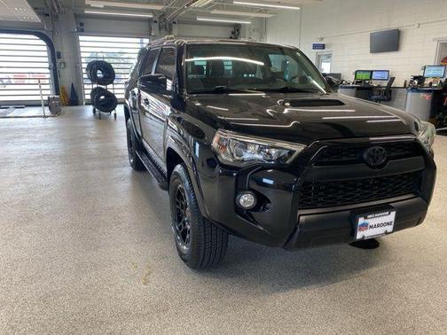 Midnight Black Metallic 2018 Toyota 4Runner TRD Off Road Premium