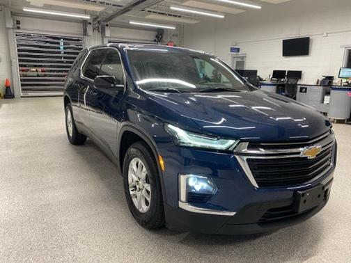 2022 Chevrolet Traverse LS