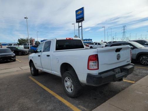 2022 RAM 2500 Tradesman Crew Cab 4x4 6'4' Box