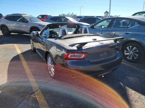 2017 FIAT 124 Spider Base