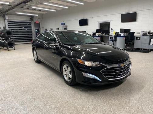 2022 Chevrolet Malibu FWD LT