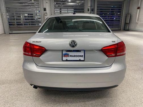 2015 Volkswagen Passat 1.8T Limited Edition