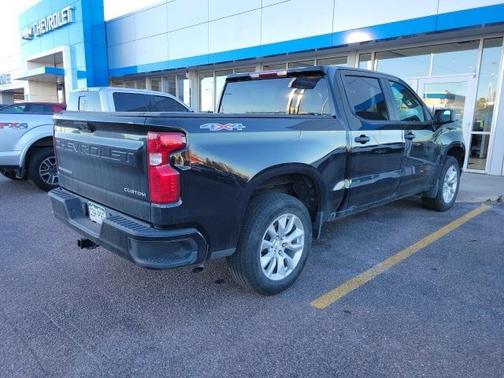 2022 Chevrolet Silverado 1500 Custom