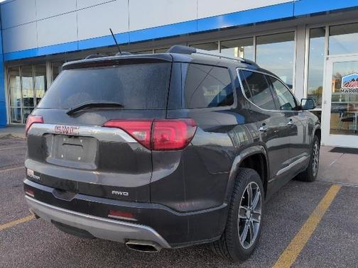 2018 GMC Acadia Denali