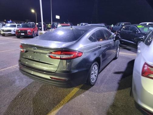2019 Ford Fusion S