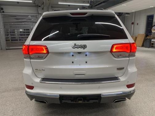 2020 Jeep Grand Cherokee Summit