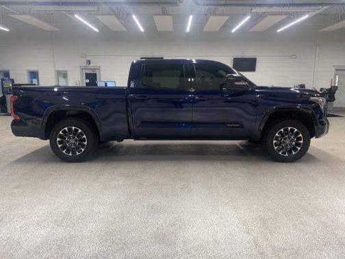 2022 Toyota Tundra Platinum