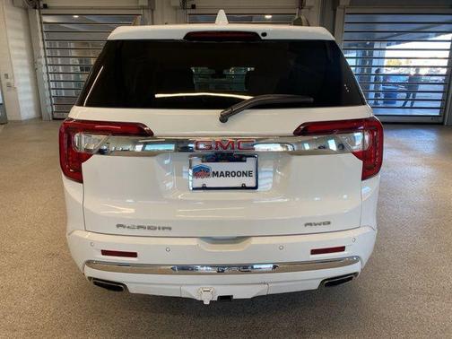 2022 GMC Acadia Denali