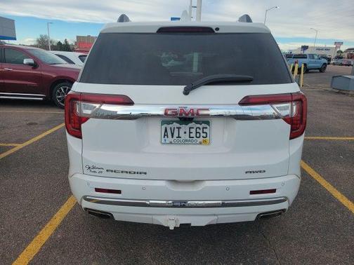 2022 GMC Acadia Denali