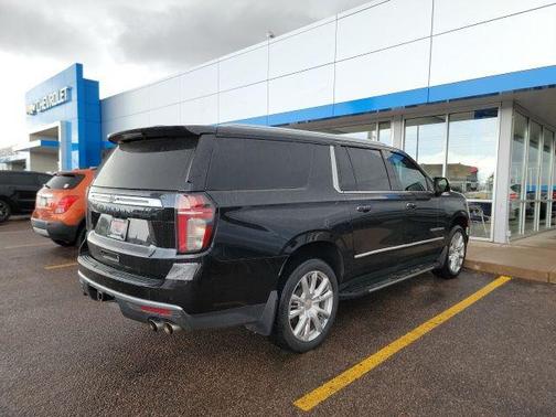 2021 Chevrolet Suburban 4WD High Country