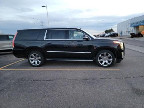 2020 Cadillac Escalade ESV Premium Luxury