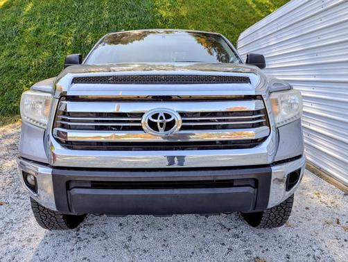 2017 Toyota Tundra SR5