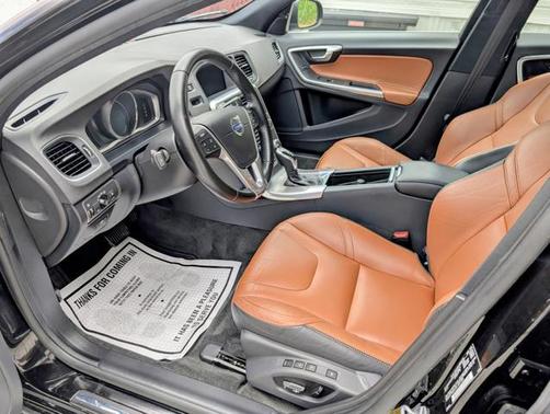 2016 Volvo S60 T5 Drive-E Premier