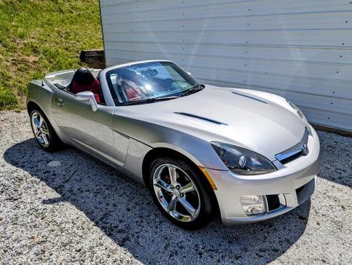 2009 Saturn Sky Red Line