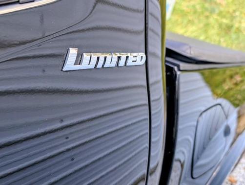 2017 Toyota Tacoma Limited