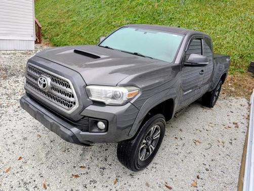 2016 Toyota Tacoma TRD Sport
