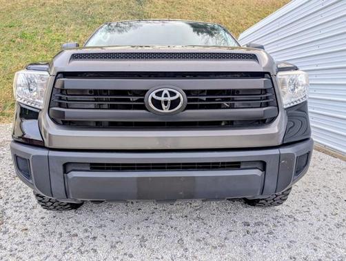 2016 Toyota Tundra SR