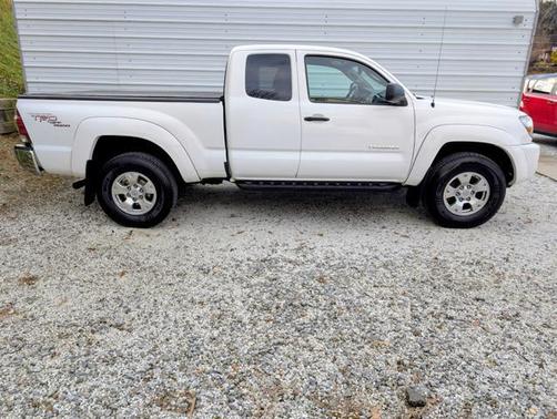 2010 Toyota Tacoma Base