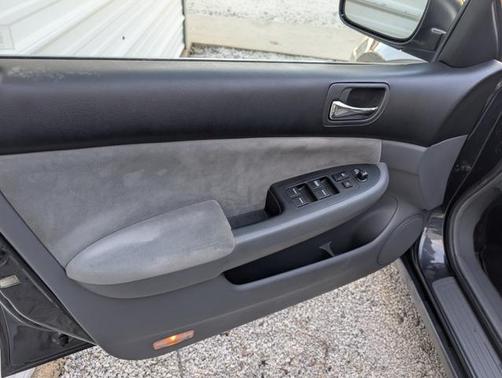 2004 Honda Accord 2.4 LX