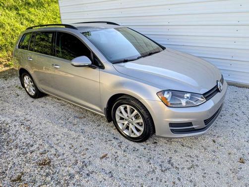 2015 Volkswagen Golf SportWagen TDI S 4-Door