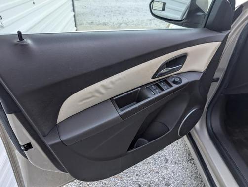 2011 Chevrolet Cruze 2LT