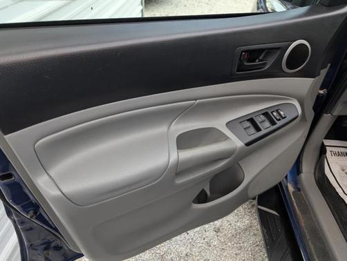 2015 Toyota Tacoma Base