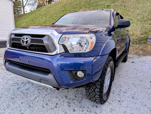 2015 Toyota Tacoma Base