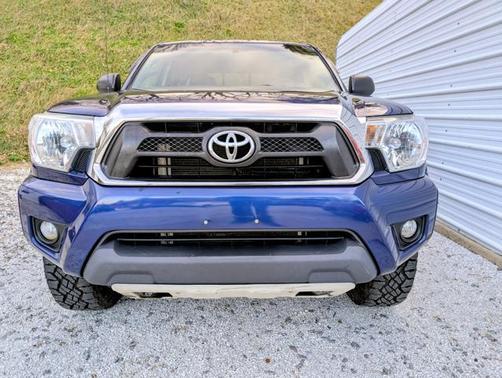 2015 Toyota Tacoma Base