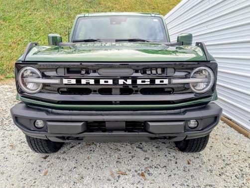 2023 Ford Bronco Outer Banks 2-Door w/Advanced