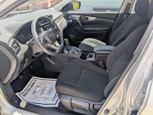Brilliant Silver Metallic 2020 Nissan Rogue Sport S