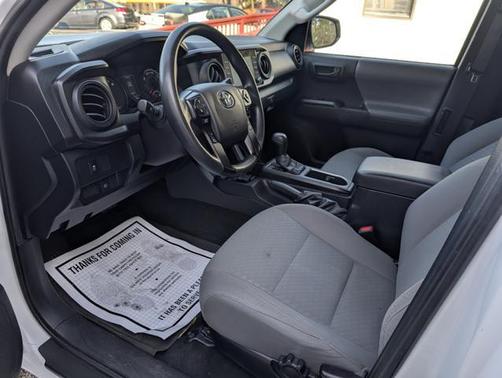 2022 Toyota Tacoma SR