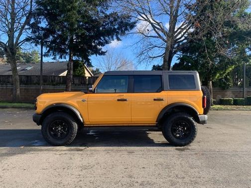 2022 Ford Bronco WILDTRAK