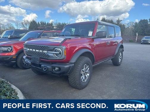 RUBY RED MET TNTD CLEARCOAT 2025 Ford Bronco BADLANDS SUV