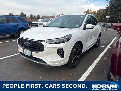 2023 Ford Escape ST-LINE ELITE