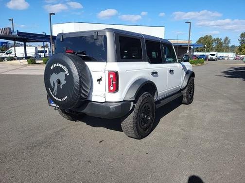 2023 Ford Bronco WILDTRAK