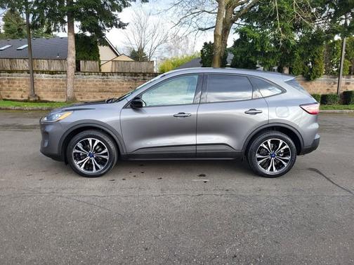 CARBONIZED GRAY 2022 Ford Escape SE