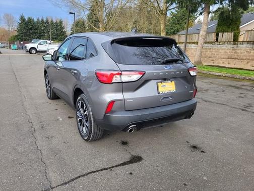 CARBONIZED GRAY 2022 Ford Escape SE