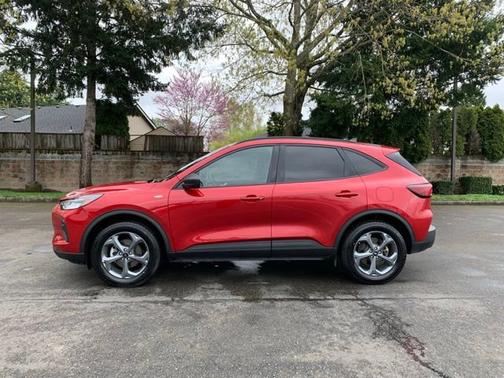 RAPID RED MET TINTED CC 2025 Ford Escape ST-LINE