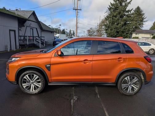 2024 Mitsubishi Outlander Sport 2.0 LE